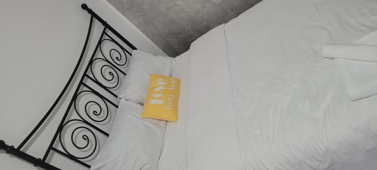 Andi 2-Apartament Băile Herculane Εξωτερικό φωτογραφία